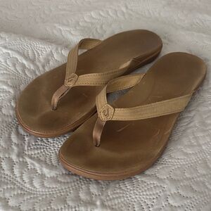 Olukai leather sandal